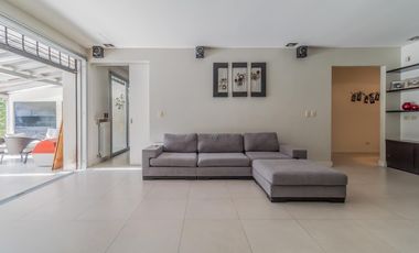 Venta Casa 5 ambientes en Villa Lugano