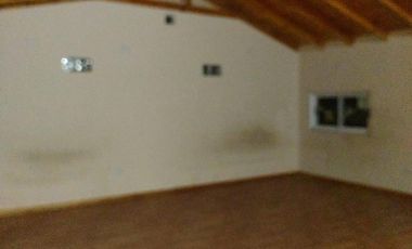 Casas en venta  - 8 dormitorios 3 baños - 260mts2 - Adrogue