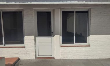 Casas en venta  - 8 dormitorios 3 baños - 260mts2 - Adrogue