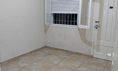 Casas en venta  - 8 dormitorios 3 baños - 260mts2 - Adrogue