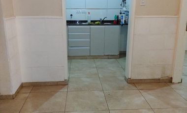 Casas en venta  - 8 dormitorios 3 baños - 260mts2 - Adrogue
