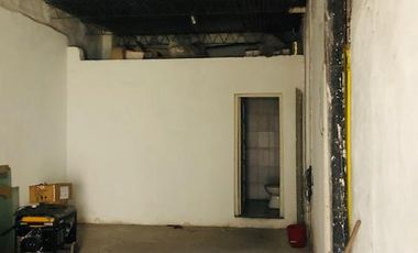 Dos locales con galpón en venta, en Av. Cazón, Tigre