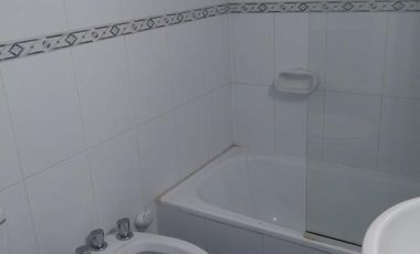 Cod 422 Alquiler Semana Santa Excelente!! totalmente renovada 1 cuadra del mar.