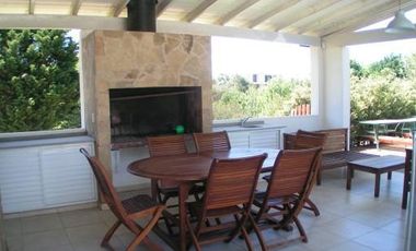 Cod 422 Alquiler Semana Santa Excelente!! totalmente renovada 1 cuadra del mar.