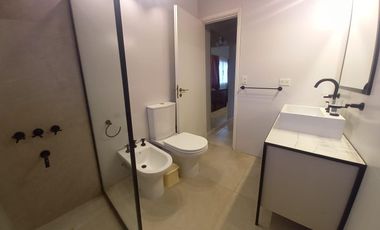 Cod 422 Alquiler Semana Santa Excelente!! totalmente renovada 1 cuadra del mar.
