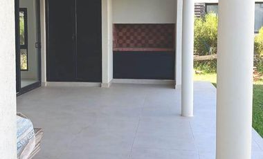 Casa en  venta en Barrio Privado Rumenco Joven. 3 dormitorios (1 suite) . Garage doble. Jardin