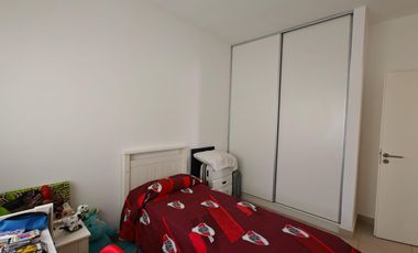 Casa con pileta en Santa Elena - Pilar del Este