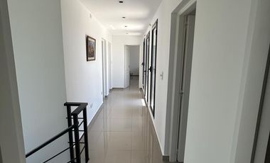 Casa en venta - Barrio Santa Inés, Canning