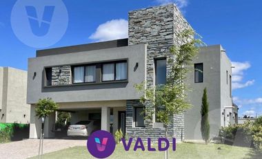 Casa en venta - Barrio Santa Inés, Canning