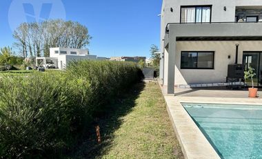 Casa en venta - Barrio Santa Inés, Canning