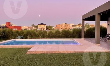 Casa en venta - Barrio Santa Inés, Canning