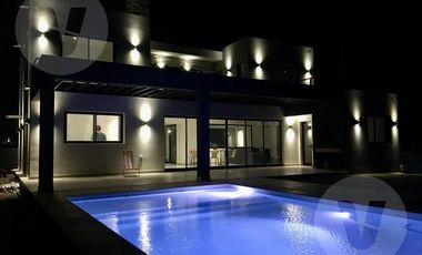Casa en venta - Barrio Santa Inés, Canning