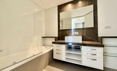 2 Ambientes en las Exclusivas Torres Alrio - Piso alto!