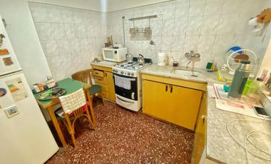 VENTA CASA 5 AMB 230 M2 PATIO TERRAZA GERLI