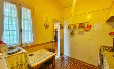 VENTA CASA 5 AMB 230 M2 PATIO TERRAZA GERLI