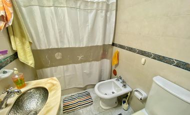 VENTA CASA 5 AMB 230 M2 PATIO TERRAZA GERLI