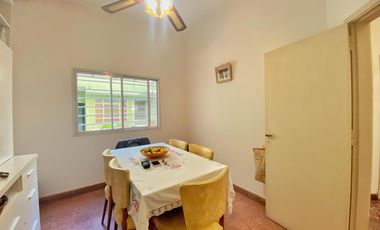 VENTA CASA 5 AMB 230 M2 PATIO TERRAZA GERLI