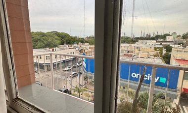 Departamento en Venta en el centro de Campana 3 ambientes con Balcón al frente