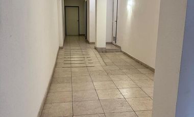 Departamento en Venta en el centro de Campana 3 ambientes con Balcón al frente