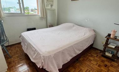 Departamento en Venta en el centro de Campana 3 ambientes con Balcón al frente