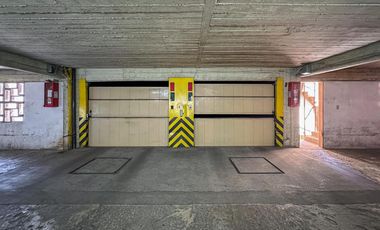 Cochera con seguridad 24hs en pleno centro
