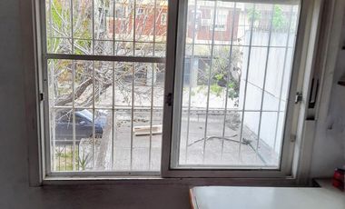 Casa Multifamiliar o Dos casas independientes - Lanus