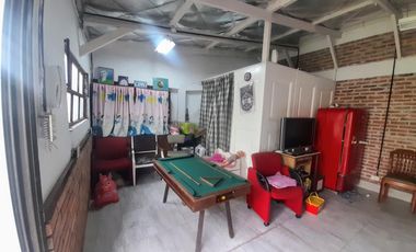 Casa Multifamiliar o Dos casas independientes - Lanus