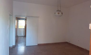 PH  al frente de 3 ambientes con cochera patio y terraza - Wilde