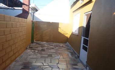 PH  al frente de 3 ambientes con cochera patio y terraza - Wilde