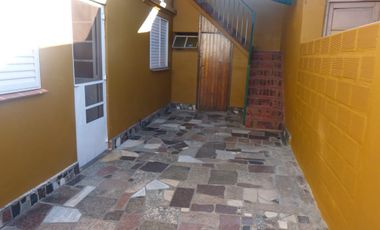 PH  al frente de 3 ambientes con cochera patio y terraza - Wilde