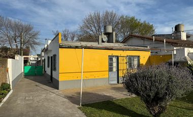 Casa en  4 amb con patio y garage