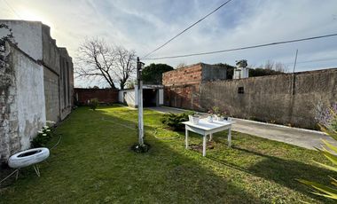 Casa en  4 amb con patio y garage