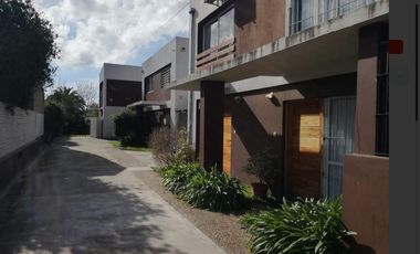 Dúplex en venta - 2 Dormitorios 2 Baños - 104Mts2 - City Bell, La Plata