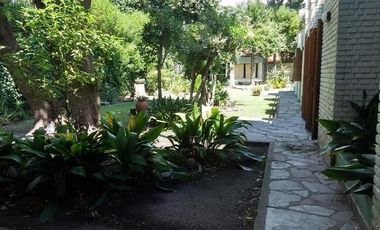 Venta Permuta Importante Residencia 6 Ambientes Magnifica Arquitectura