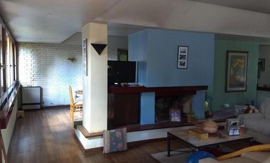 Venta Permuta Importante Residencia 6 Ambientes Magnifica Arquitectura