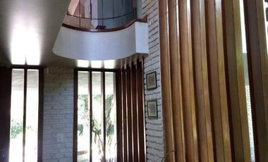 Venta Permuta Importante Residencia 6 Ambientes Magnifica Arquitectura