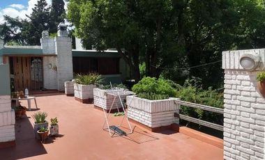 Venta Permuta Importante Residencia 6 Ambientes Magnifica Arquitectura
