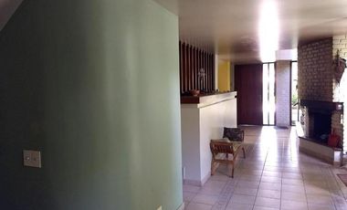Venta Permuta Importante Residencia 6 Ambientes Magnifica Arquitectura