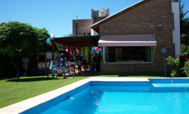 VENTA Casa  en Pueblo Esther con Pileta Parque Vernaza