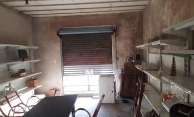 Casa en venta - 5 Dormitorios 3 Baños - 230mts2 - Longchamps