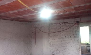 Casa en venta - 5 Dormitorios 3 Baños - 230mts2 - Longchamps