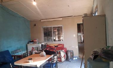 Casa en venta - 5 Dormitorios 3 Baños - 230mts2 - Longchamps