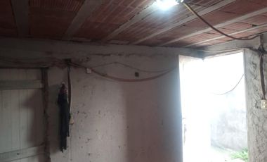 Casa en venta - 5 Dormitorios 3 Baños - 230mts2 - Longchamps