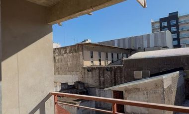 Departamento monoambiente a la venta en Wilde Centro