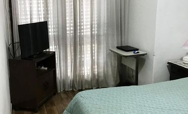 Venta casa 6 ambientes con cochera, patio con parrilla y terraza  en Quilmes (24989)