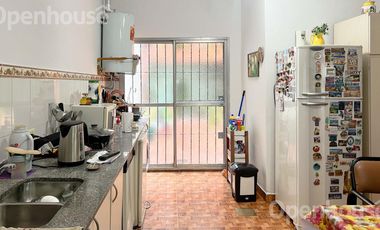 VENTA CASA AMPLIA Y LUMINOSA EN EL CORAZÓN DE MATADEROS