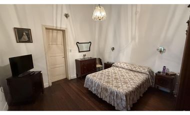 VENTA CASA AMPLIA Y LUMINOSA EN EL CORAZÓN DE MATADEROS