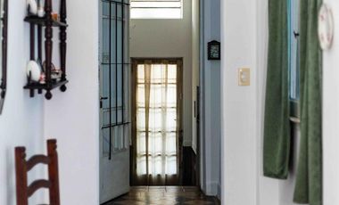 VENTA CASA AMPLIA Y LUMINOSA EN EL CORAZÓN DE MATADEROS