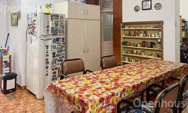 VENTA CASA AMPLIA Y LUMINOSA EN EL CORAZÓN DE MATADEROS
