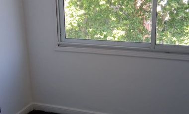 Oficina en venta. Muy luminosa.